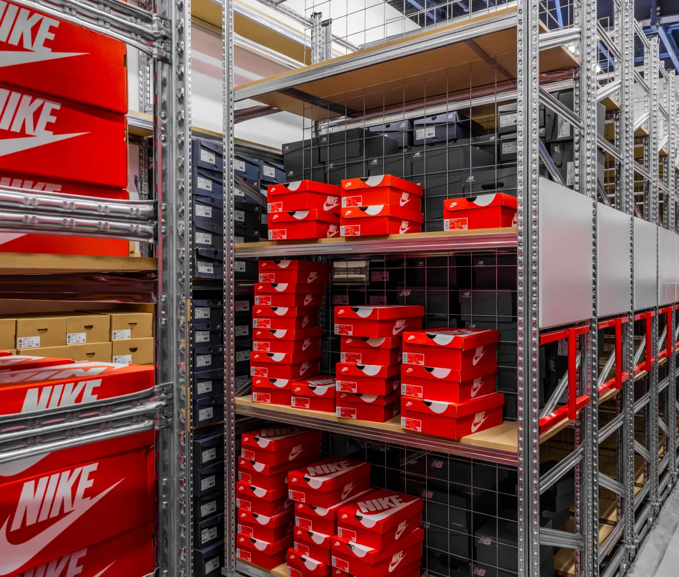 Retail shoe storage racking system for organised footwear inventory and stockroom display